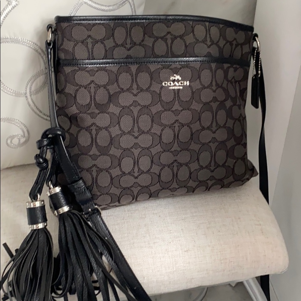 Beautiful coach crossbody